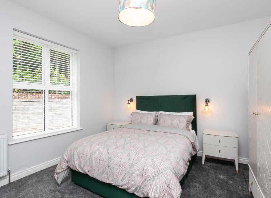 Apartment 2 Hazelbank House 4 Lady Ishbel Boulevar, Belfast, BT8 8SJ