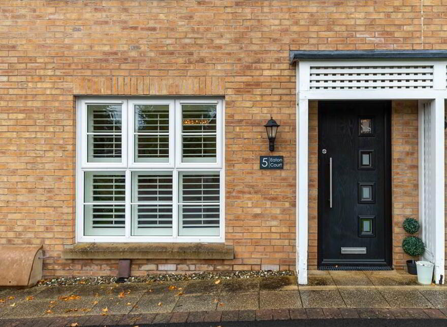 5 Eaton Court, Derriaghy, Belfast, BT17 9FT