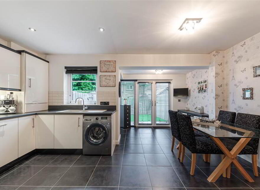 5 Eaton Court, Derriaghy, Belfast, BT17 9FT