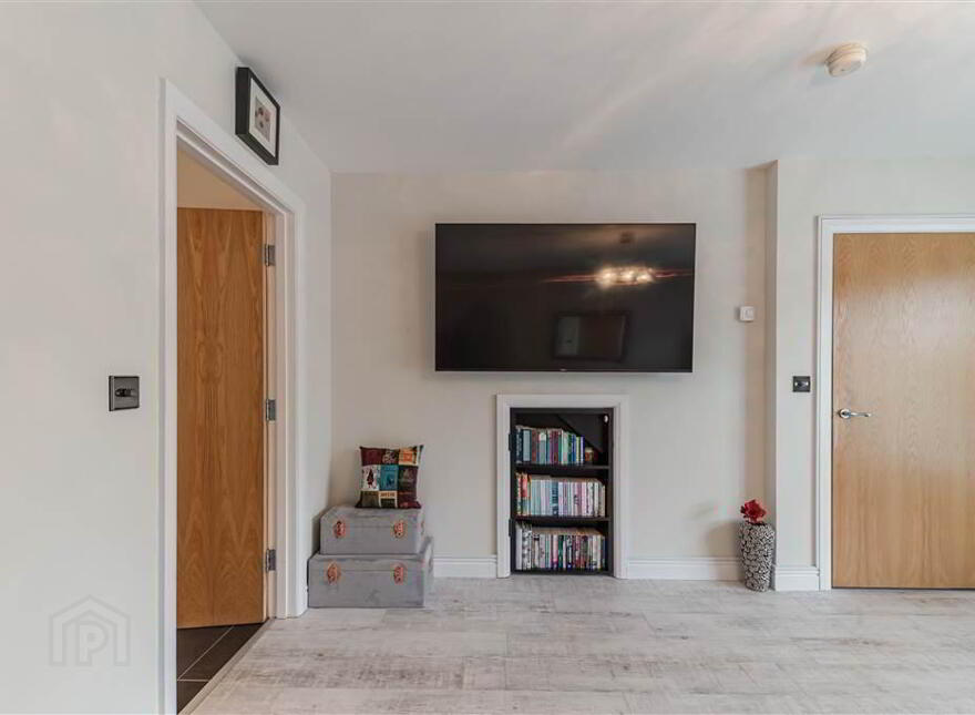 5 Eaton Court, Derriaghy, Belfast, BT17 9FT