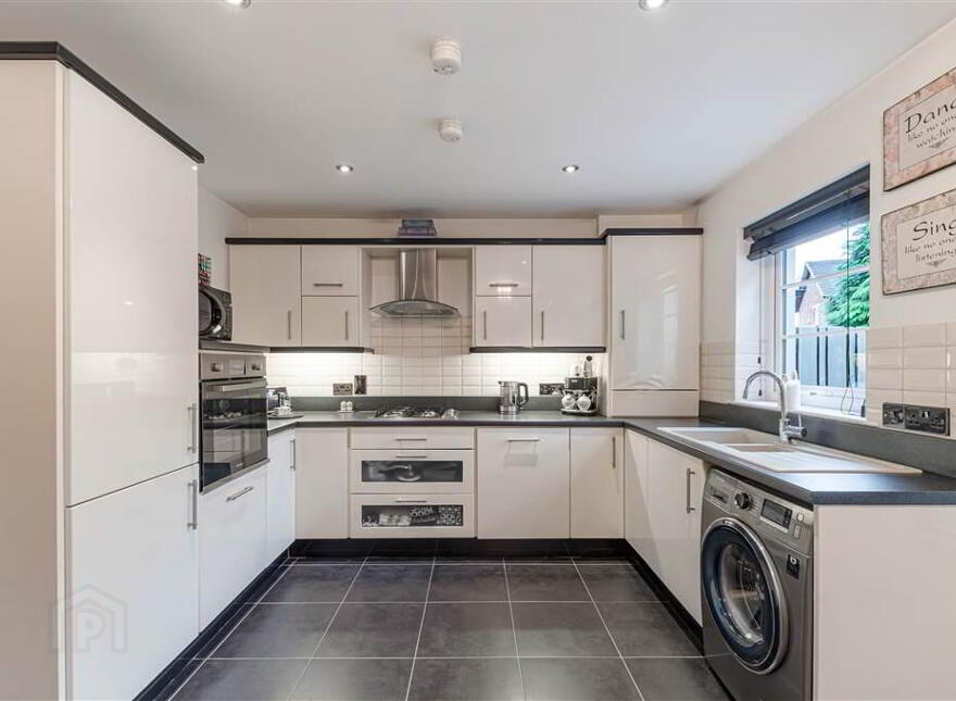 5 Eaton Court, Derriaghy, Belfast, BT17 9FT