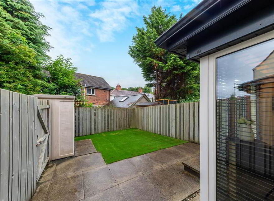 5 Eaton Court, Derriaghy, Belfast, BT17 9FT