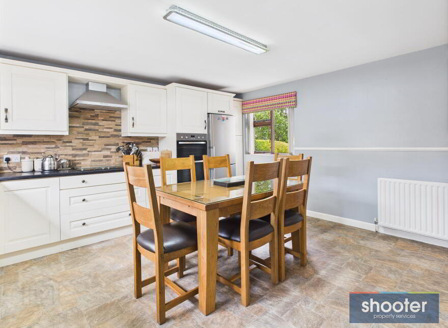 Mounview, 1a Newry Road, Warrenpoint, BT34 3LA