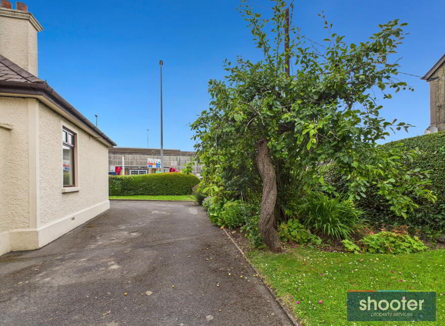 Mounview, 1a Newry Road, Warrenpoint, BT34 3LA
