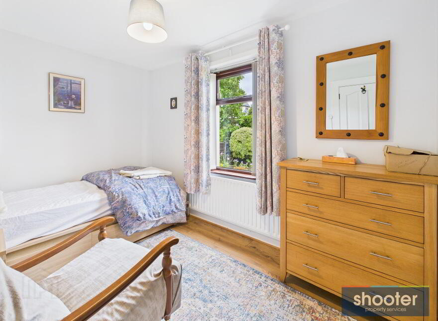 Mounview, 1a Newry Road, Warrenpoint, BT34 3LA