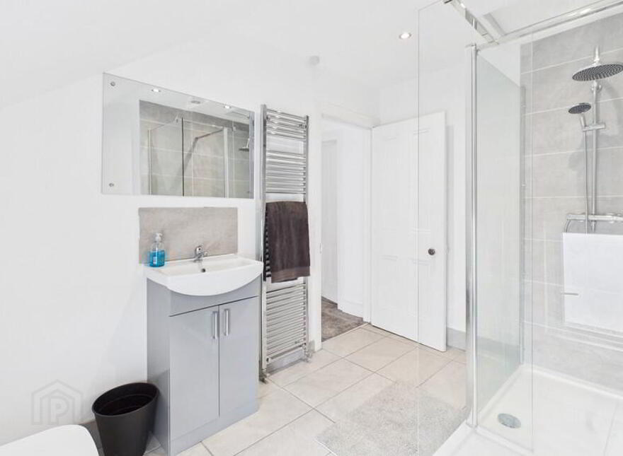 4 & 4a Donaghadee Road, Bangor, BT20 5RU