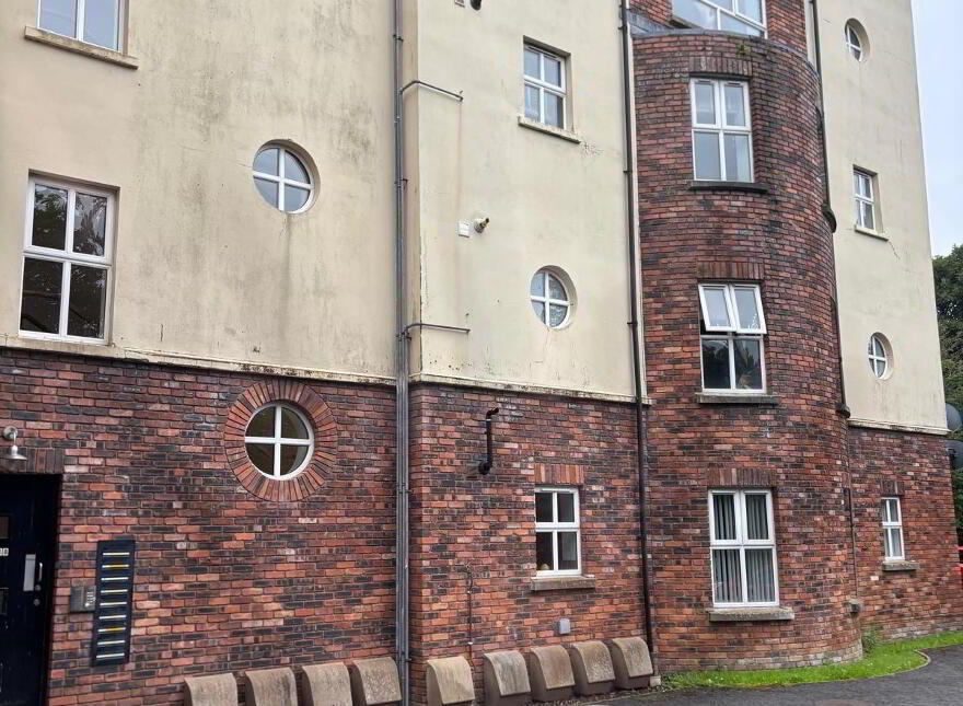 12 Shell Hill Mews, Lodge Road, Coleraine, BT52 2JJ photo
