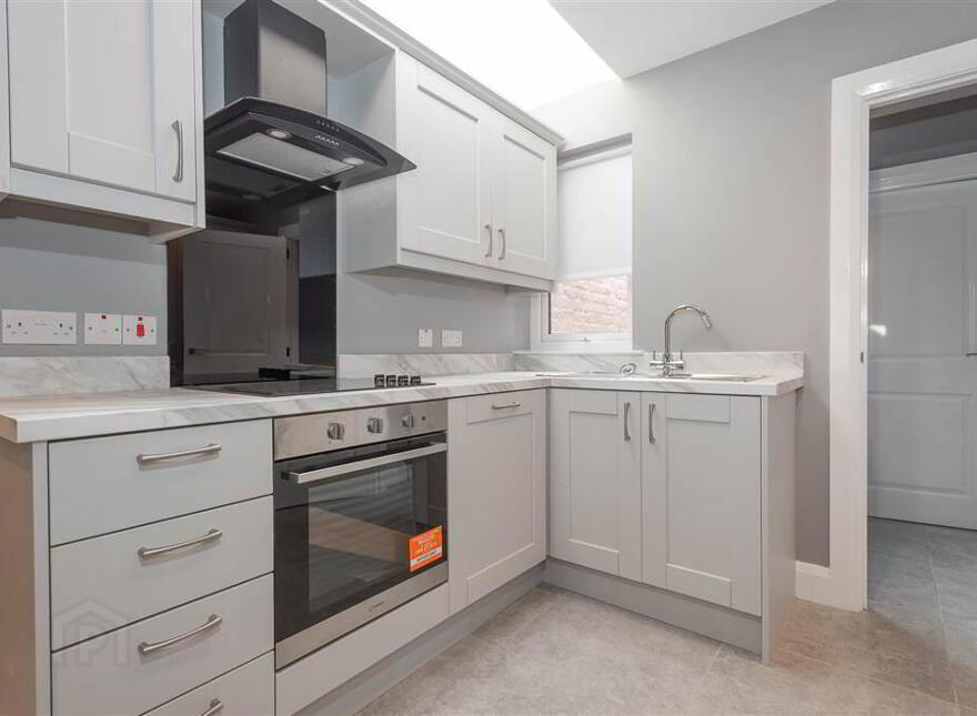 26 St. Albans Gardens, Belfast, BT9 5DR