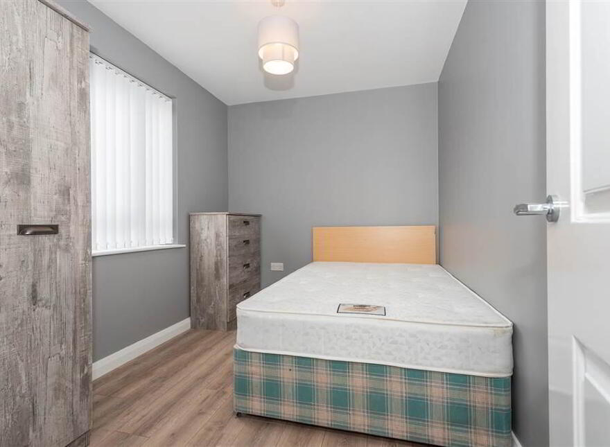 26 St. Albans Gardens, Belfast, BT9 5DR