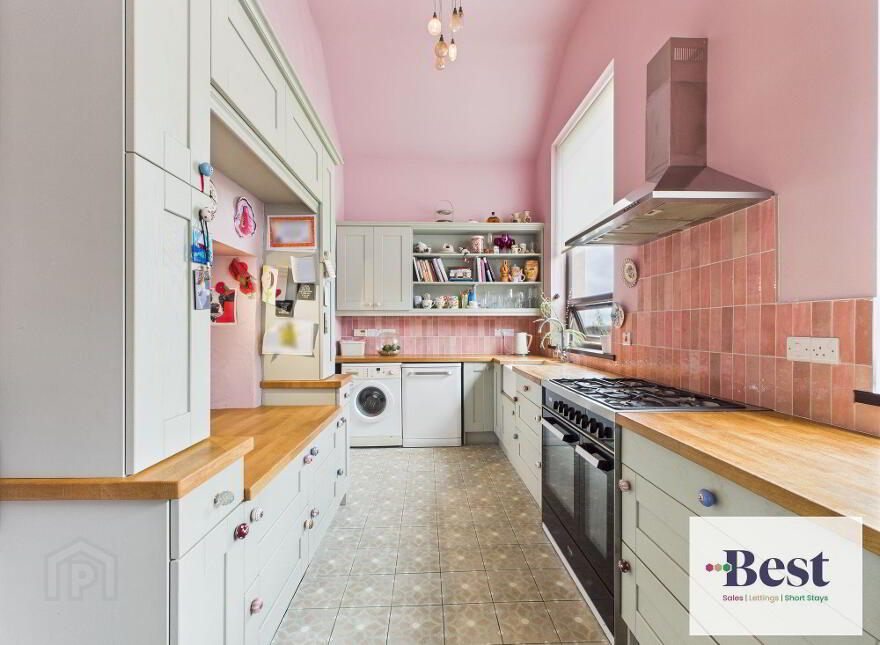 7 Drumnagreagh Road, Ballygally, Larne, BT40 2RN