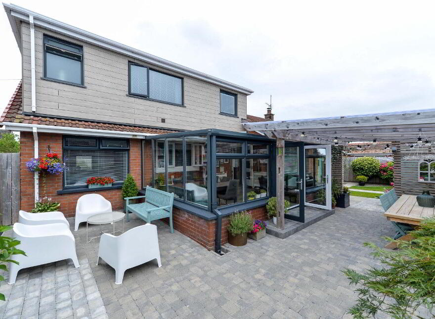 12 Craigowen Road, Carrickfergus, BT38 7NE