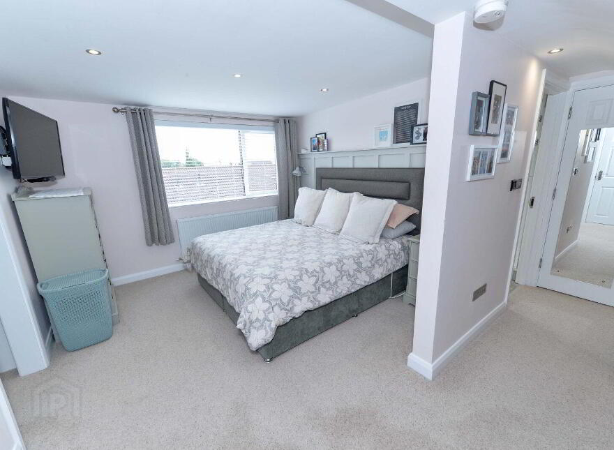 12 Craigowen Road, Carrickfergus, BT38 7NE