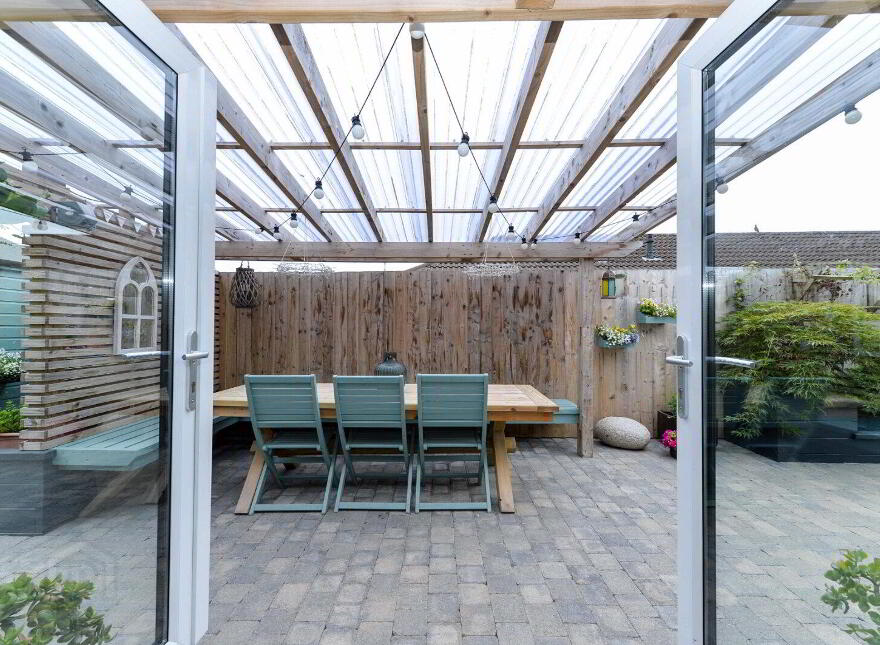 12 Craigowen Road, Carrickfergus, BT38 7NE