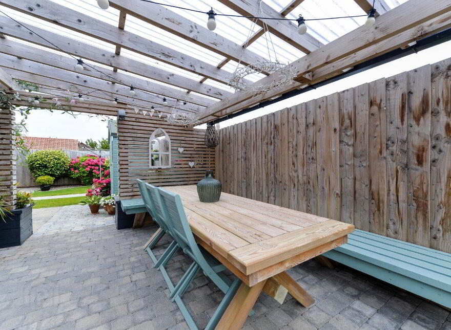 12 Craigowen Road, Carrickfergus, BT38 7NE