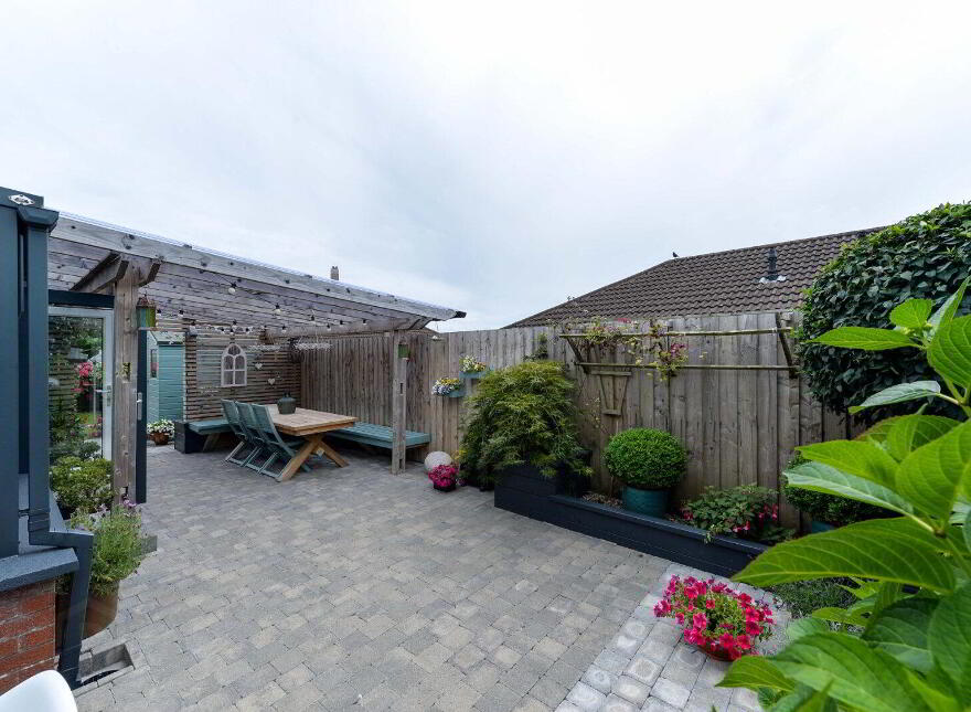 12 Craigowen Road, Carrickfergus, BT38 7NE