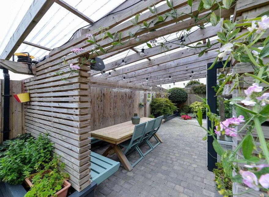 12 Craigowen Road, Carrickfergus, BT38 7NE