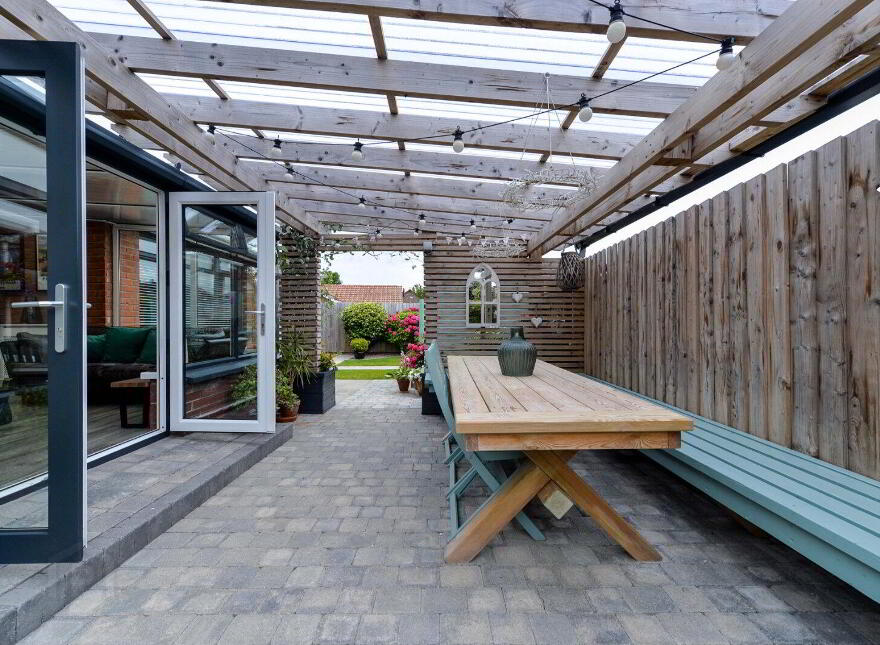 12 Craigowen Road, Carrickfergus, BT38 7NE