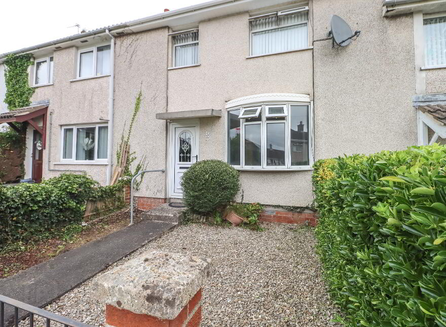 5 Carron Walk, Dundonald, BT16 2SW