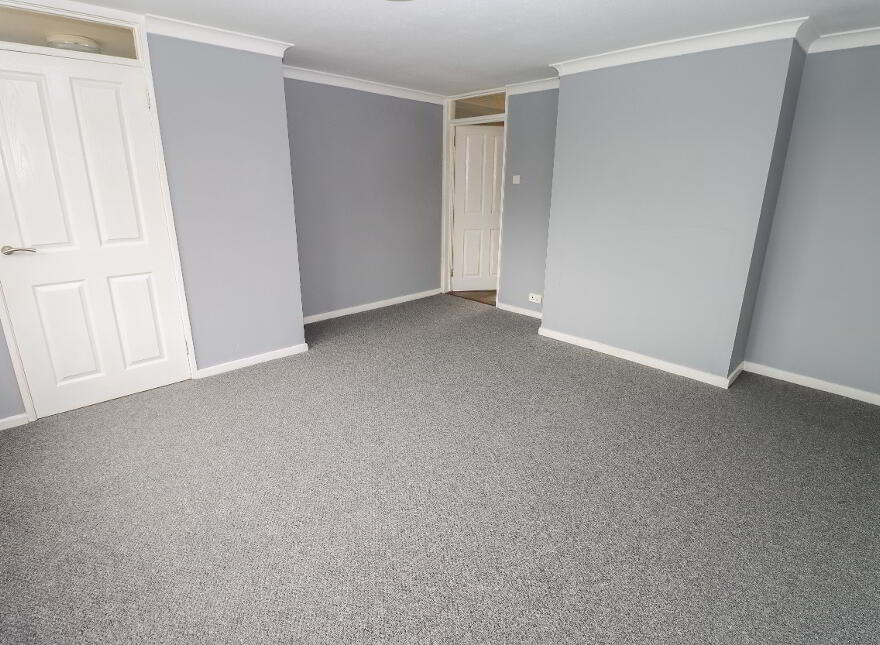 5 Carron Walk, Dundonald, BT16 2SW