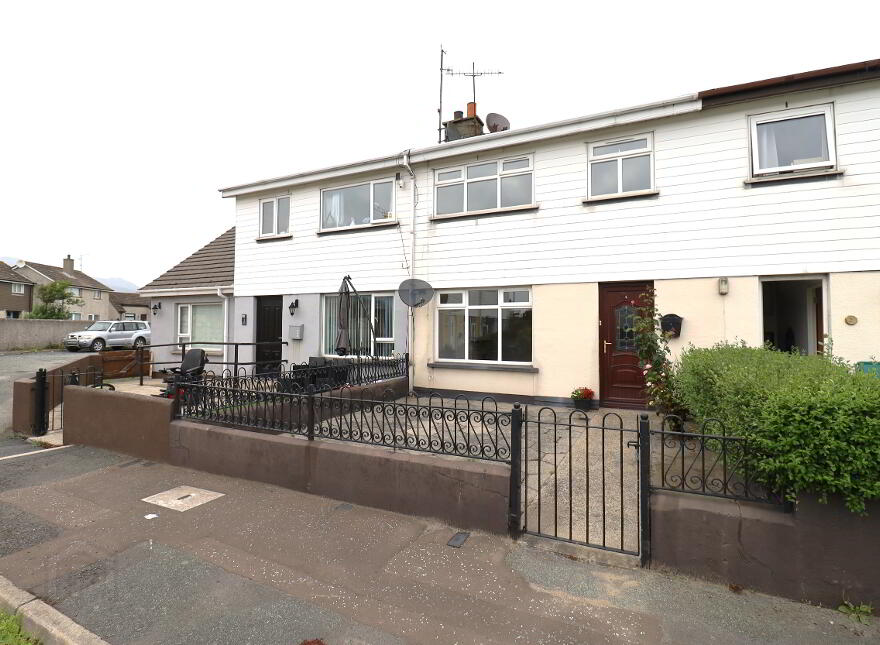4 Donard Crescent, Annalong, BT34 4RS photo