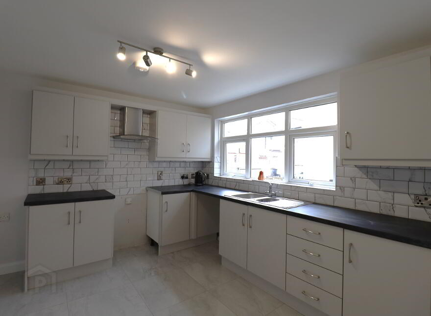 4 Donard Crescent, Annalong, BT34 4RS