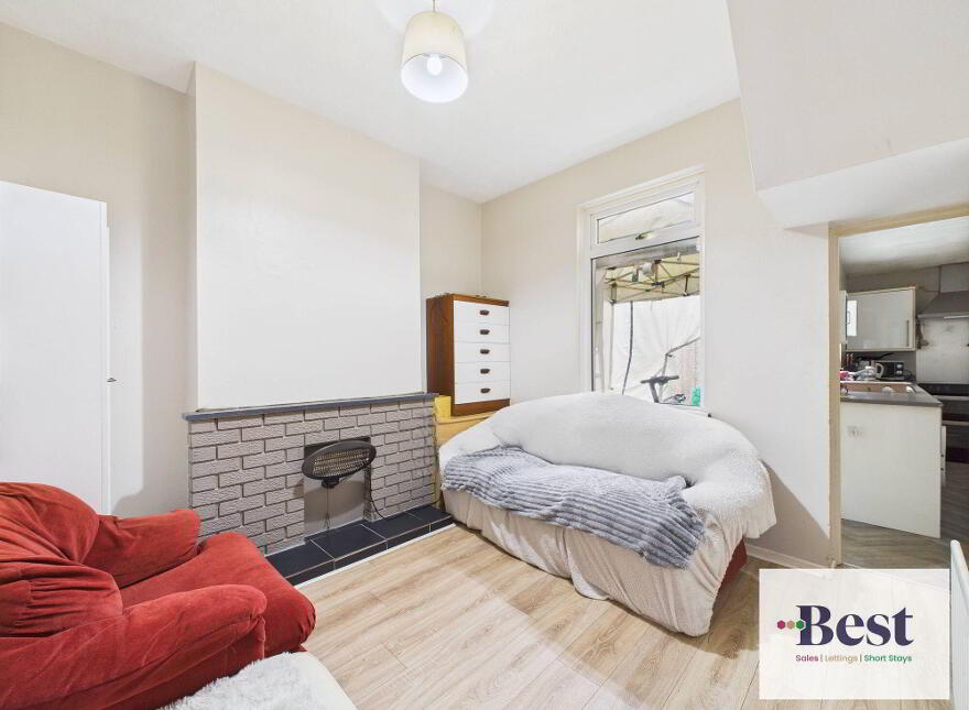 5 Victoria Street, Carrickfergus, BT38 8AQ