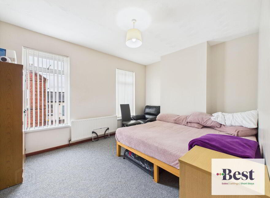 5 Victoria Street, Carrickfergus, BT38 8AQ