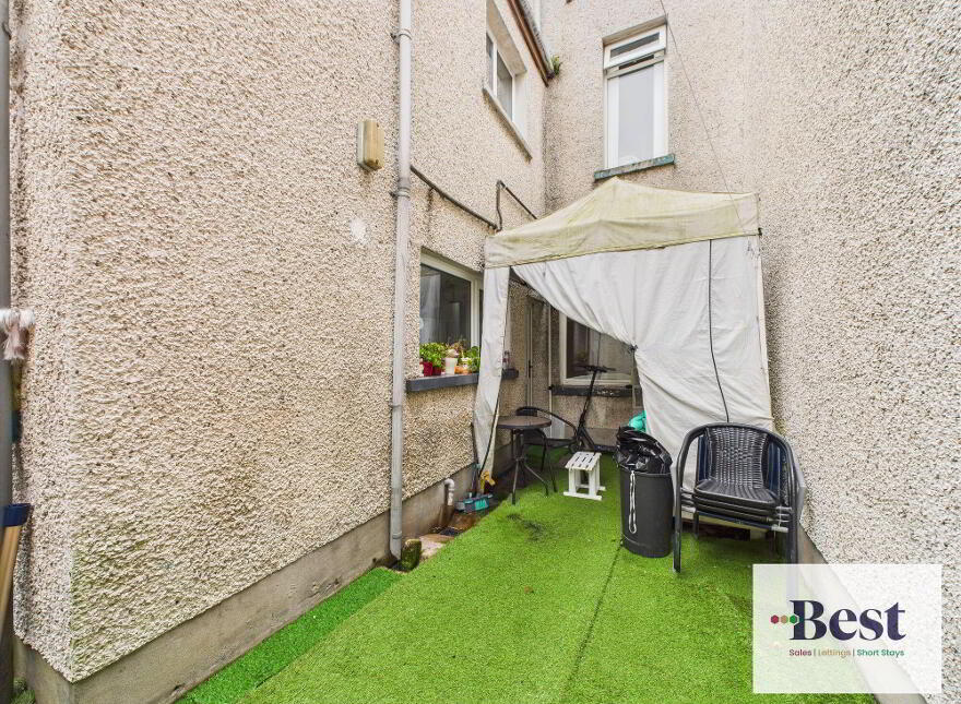 5 Victoria Street, Carrickfergus, BT38 8AQ