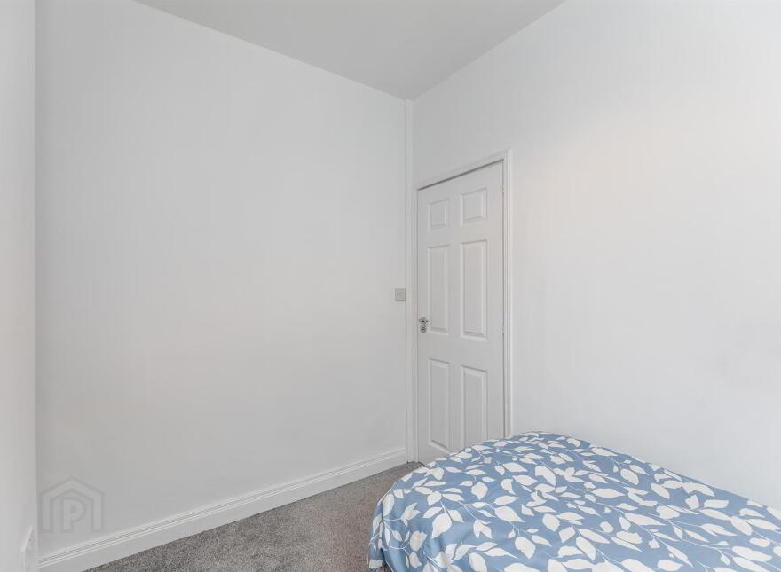 65 Bloomfield Avenue, Belfast, BT5 5AA