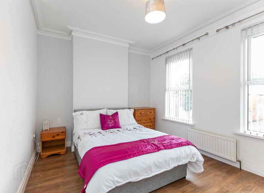 65 Bloomfield Avenue, Belfast, BT5 5AA