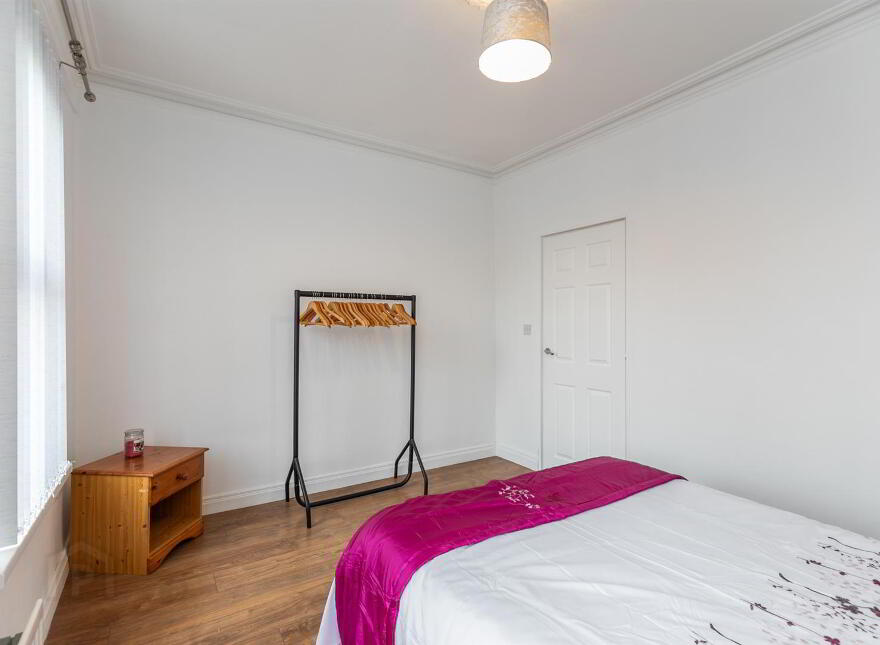 65 Bloomfield Avenue, Belfast, BT5 5AA