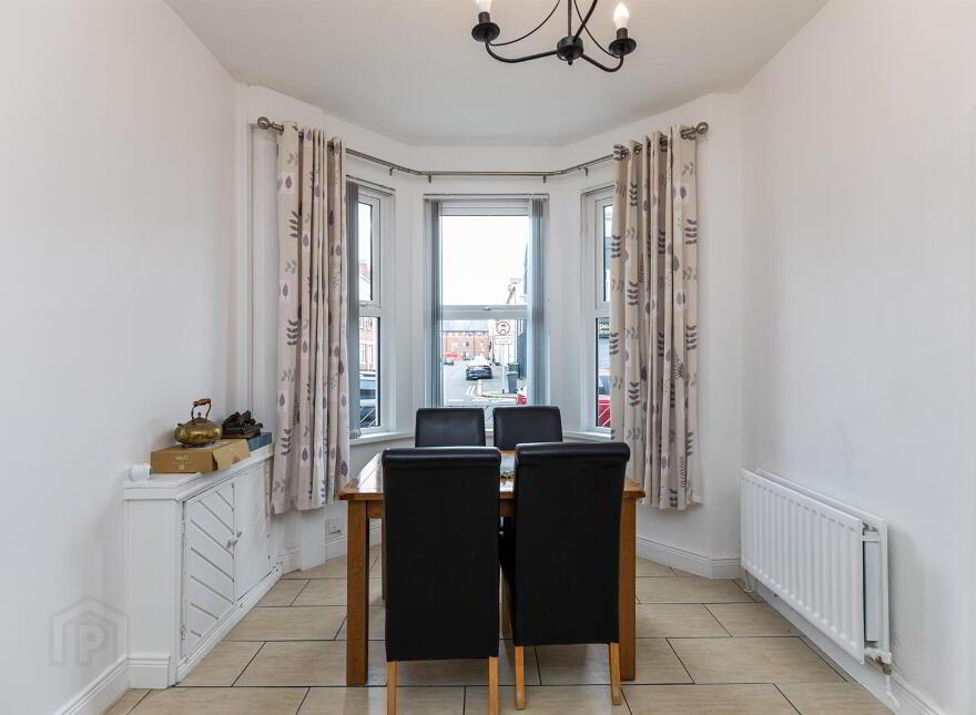 65 Bloomfield Avenue, Belfast, BT5 5AA