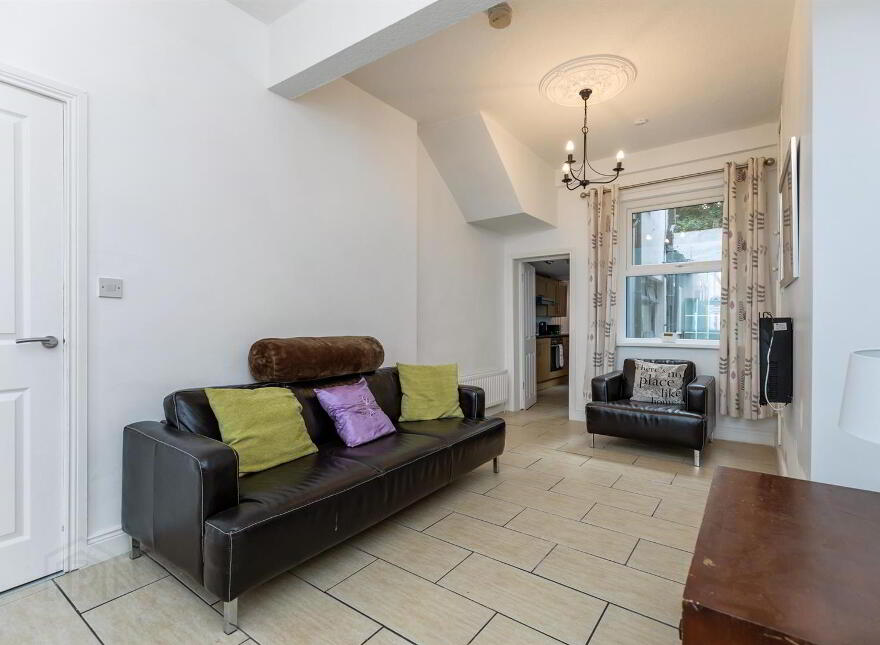 65 Bloomfield Avenue, Belfast, BT5 5AA