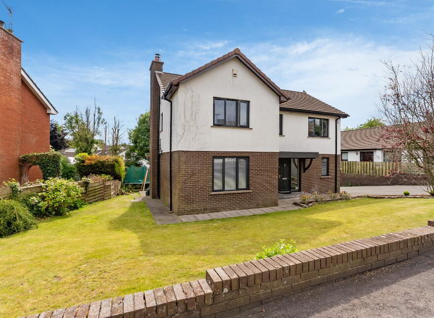 4 Granville Drive, Royal Hillsborough, BT26 6DE