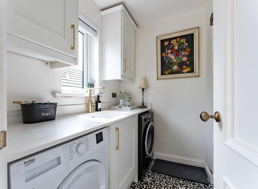 4 Granville Drive, Royal Hillsborough, BT26 6DE