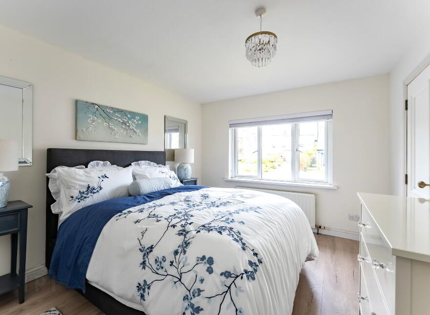 4 Granville Drive, Royal Hillsborough, BT26 6DE