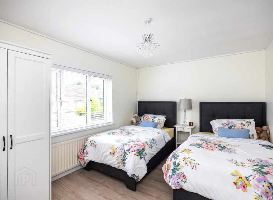 4 Granville Drive, Royal Hillsborough, BT26 6DE