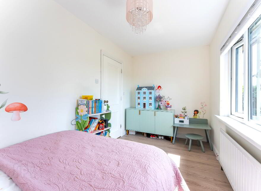 4 Granville Drive, Royal Hillsborough, BT26 6DE