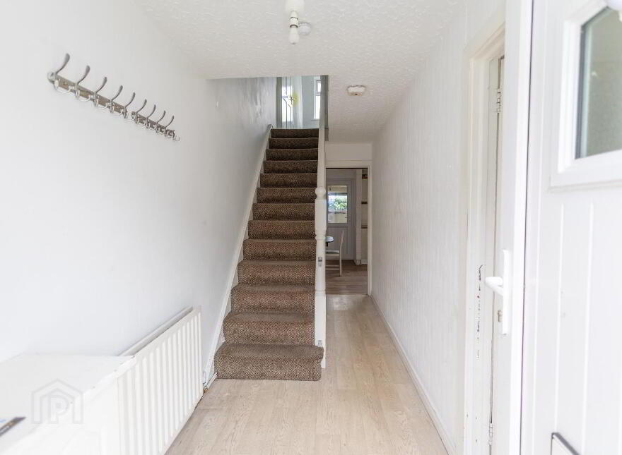 16 Hennessy Park, Newry, BT34 2EE