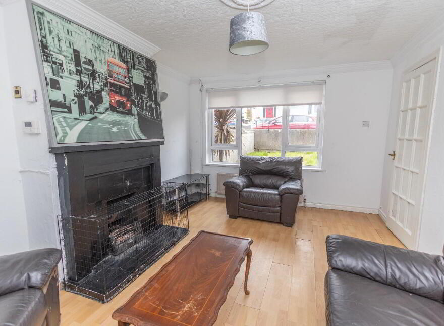 16 Hennessy Park, Newry, BT34 2EE