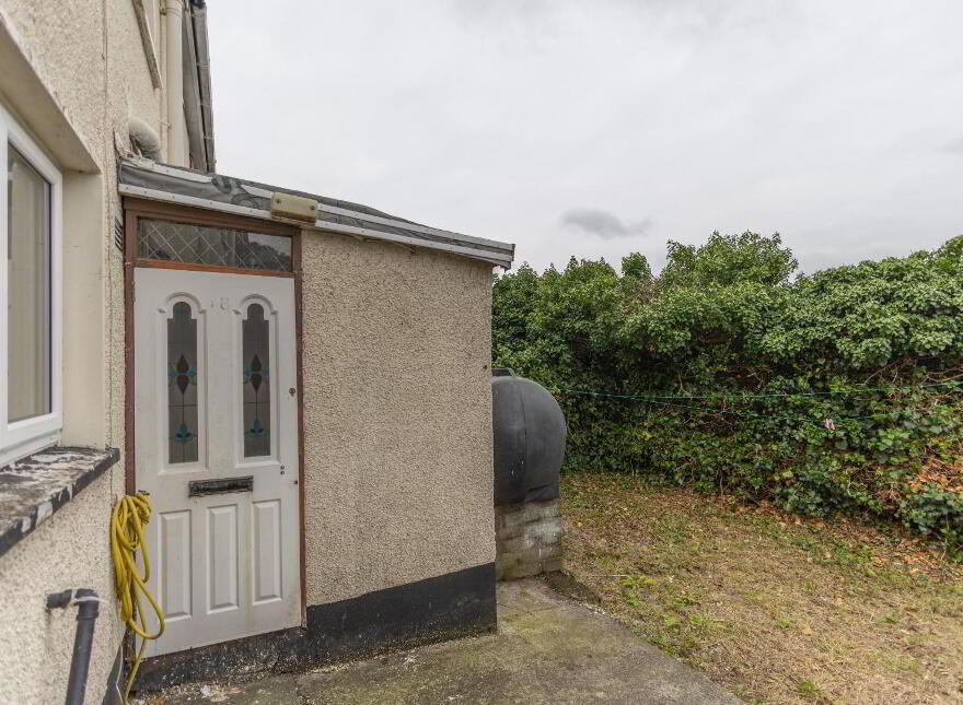 16 Hennessy Park, Newry, BT34 2EE