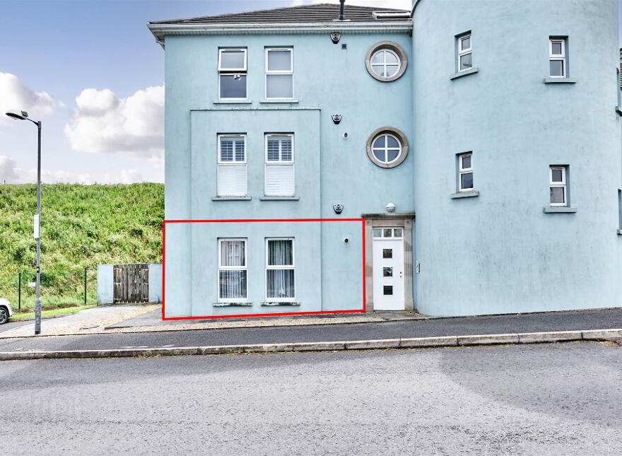 12 West Strand Drive, Portrush, BT56 8FR