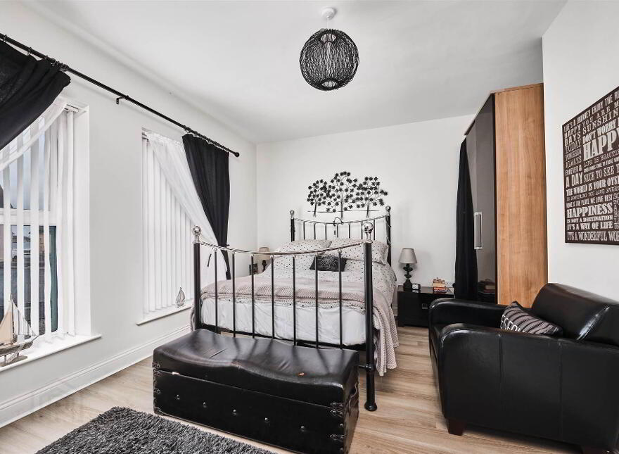 12 West Strand Drive, Portrush, BT56 8FR