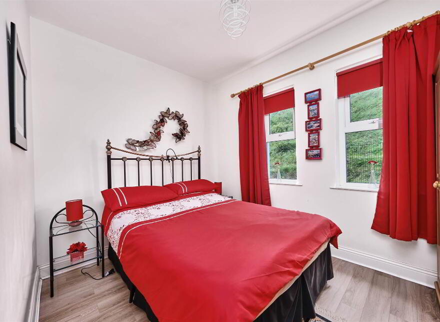 12 West Strand Drive, Portrush, BT56 8FR