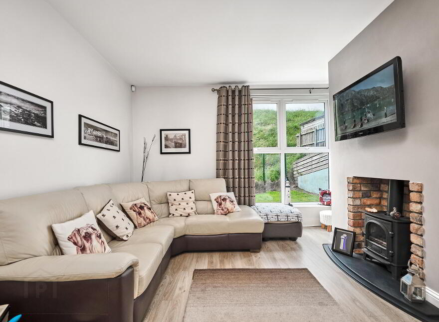 12 West Strand Drive, Portrush, BT56 8FR
