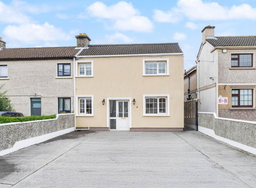 13 Connolly Terrace, Bohermore, Galway City, H91YF58 photo