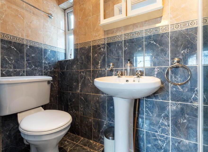 13 Connolly Terrace, Bohermore, Galway City, H91YF58