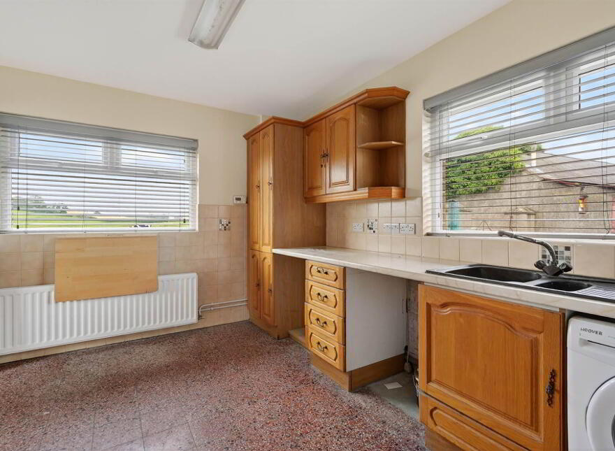 39 Quarterlands Road, Lisburn, BT27 5TN