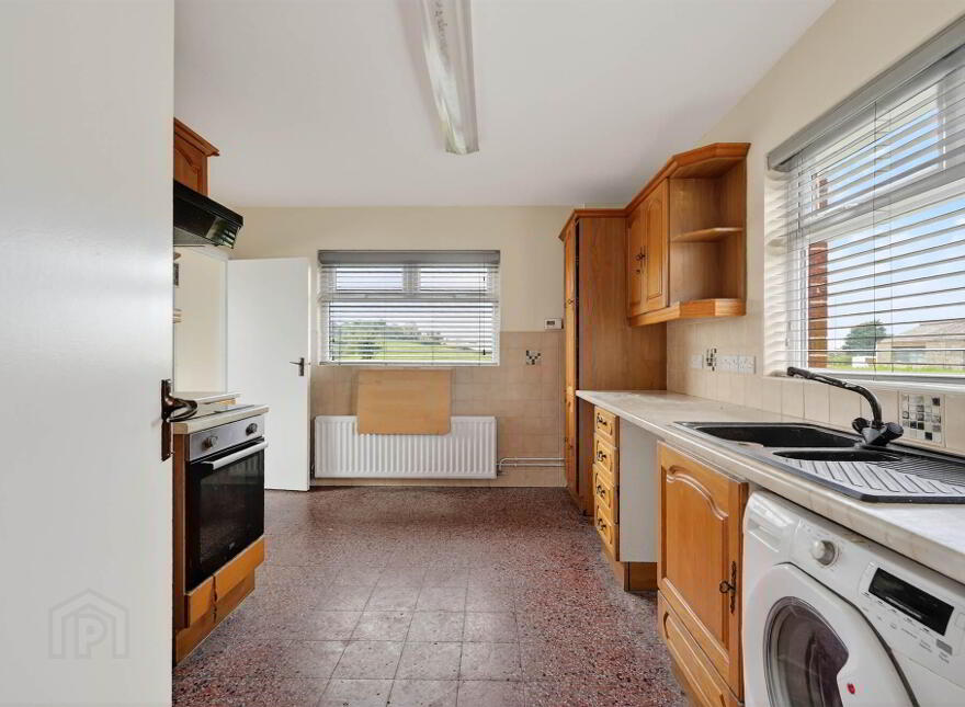 39 Quarterlands Road, Lisburn, BT27 5TN