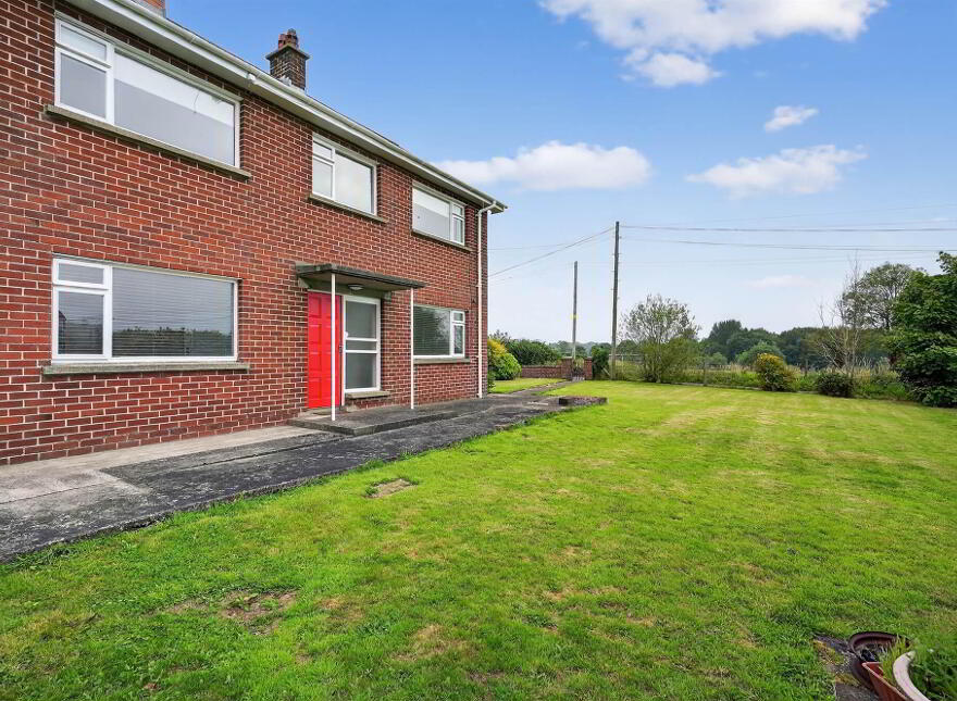 39 Quarterlands Road, Lisburn, BT27 5TN